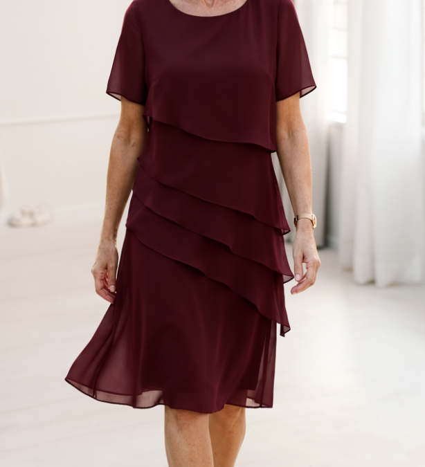Linda | Elegáns Kényelem Ráncolt Ruha