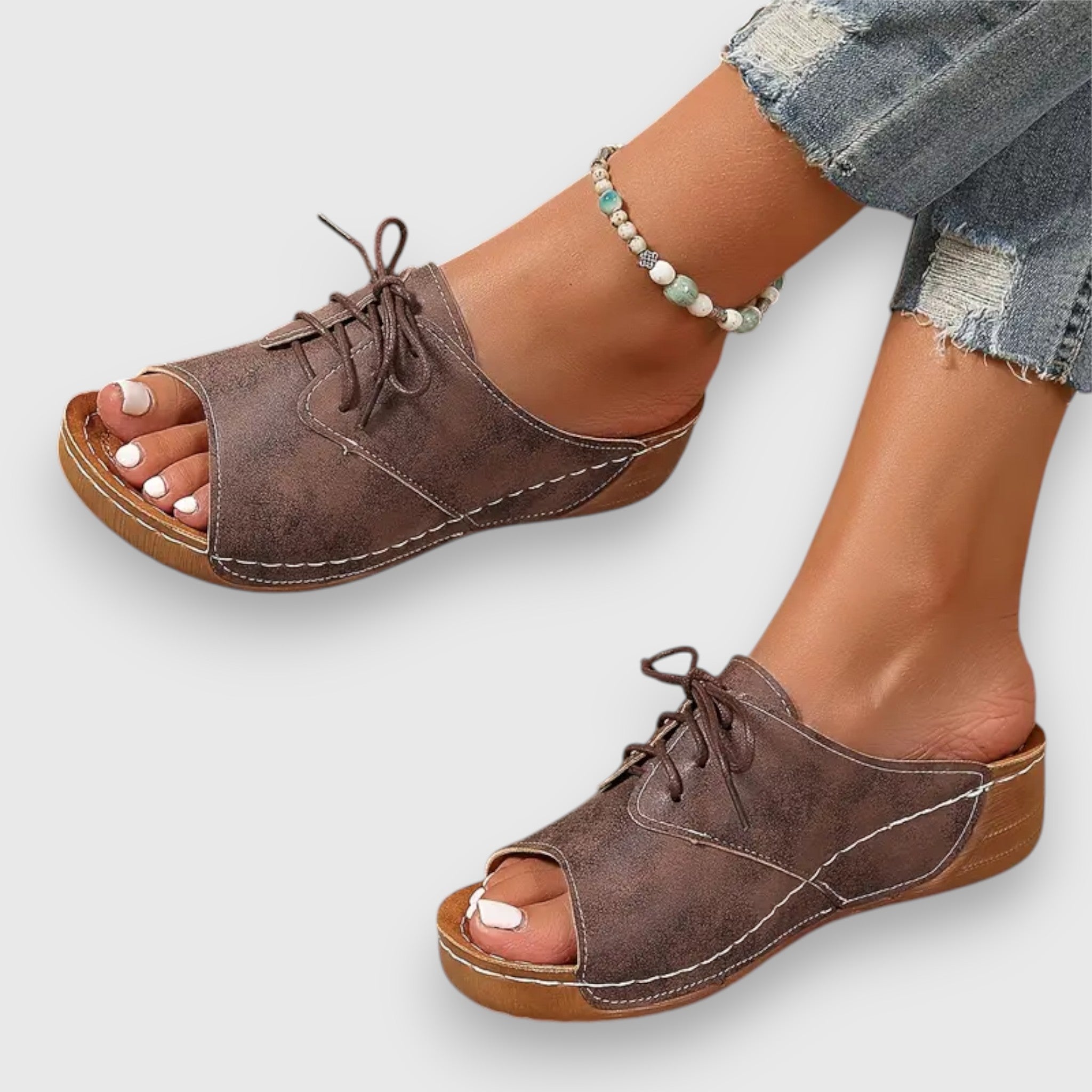 Saskia – Vintage stílusú szandál